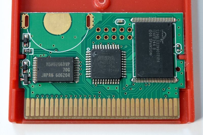 File:ALTERA PM3032A CPLD - S29GL032N90T (Pokémon Red).jpg